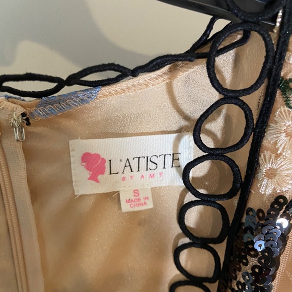 L’atiste By Amy Floor-Length Flower Gown - Picture 3 of 4